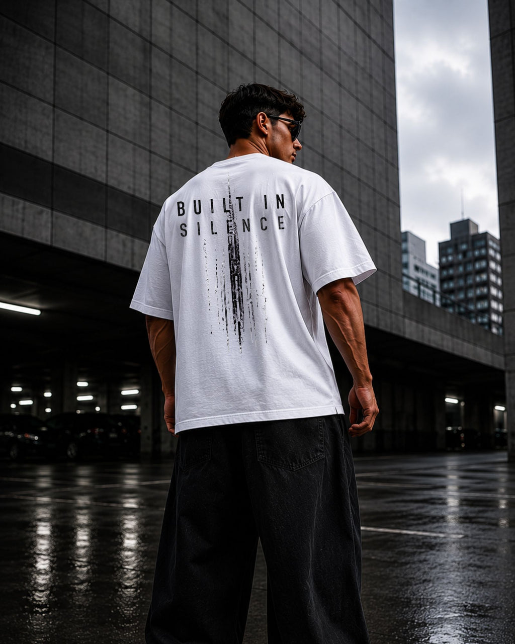 BUILT IN SILENCE Oversized Gymwear Tee