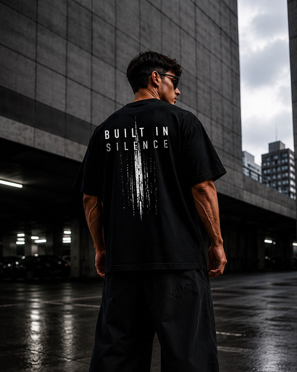 BUILT IN SILENCE Oversized Gymwear Tee