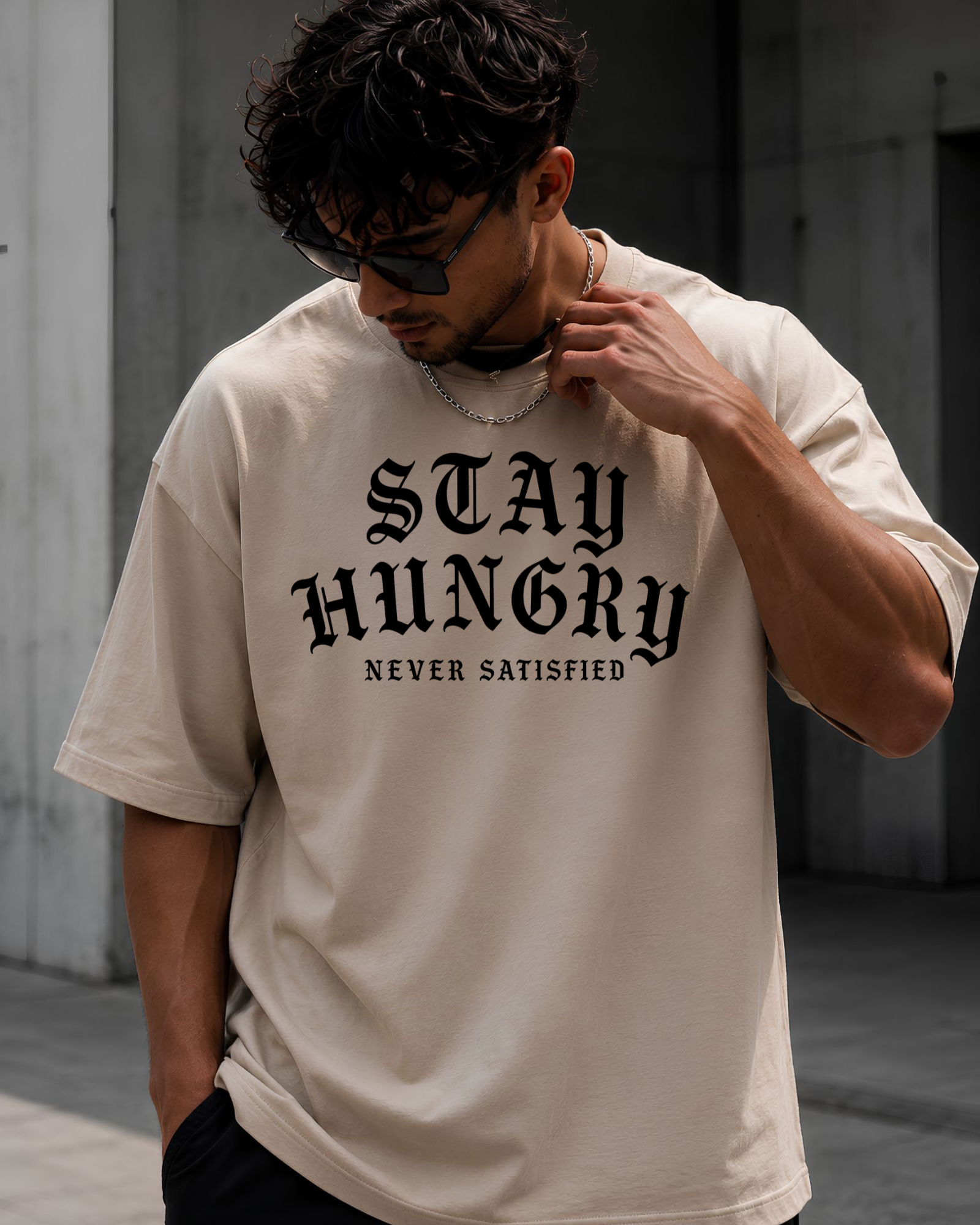 Polo oversized streetwear STAY HUNGRY NEVER SATISFIED estilo athletic streetwear
